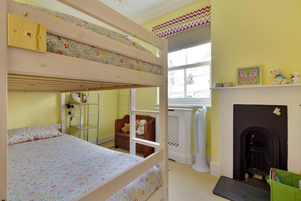 Windsor/Legoland/Ascot Charming 3Br Home In Centre Luaran gambar